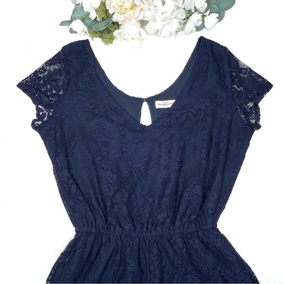 ❌SOLD❌ Abercrombie & Fitch Lace Ruffle Detail Romper, Navy Blue, Medium - Picture 5 of 17
